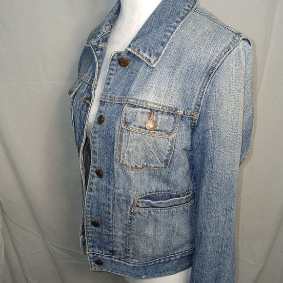 ABERCROMBIE AND FITCH VINTAGE DENIM JACKET, VINTAGE WASH, SIZE MEDIUM - Picture 6 of 6